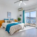 Stunning Seafront With Panoramic Views Apartment Sliema