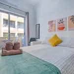 Apartment Stunning Seafront With Panoramic Views Sliema