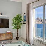 Stunning Seafront With Panoramic Views Sliema