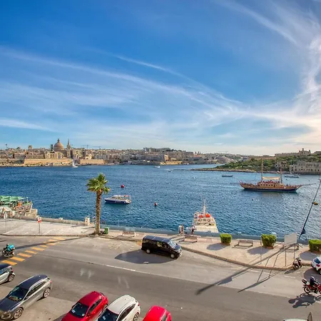 Stunning Seafront With Panoramic Views Sliema