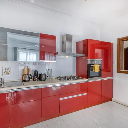 شقة Stunning Seafront With Panoramic Views