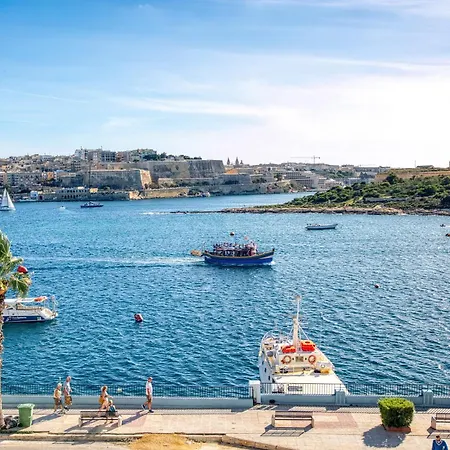 شقة Stunning Seafront With Panoramic Views *