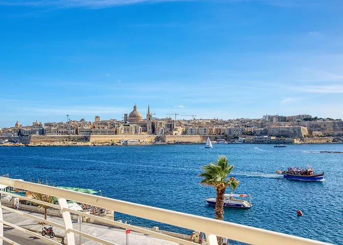 Apartament Stunning Seafront With Panoramic Views