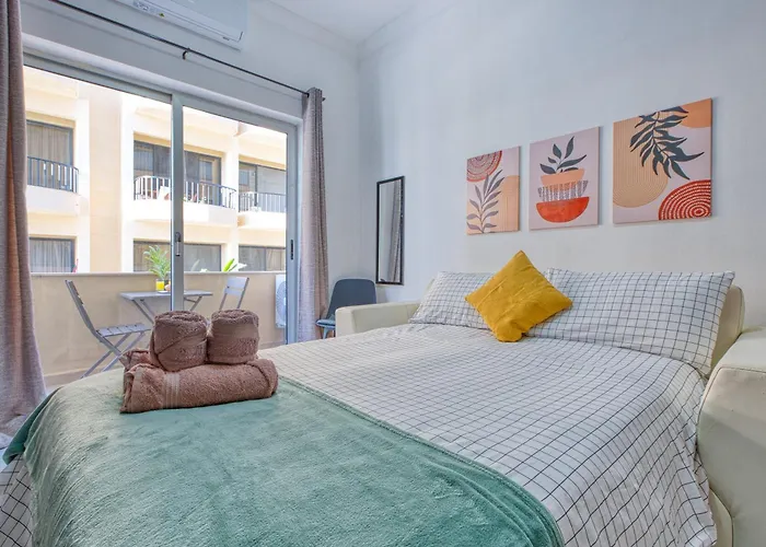 Apartament Stunning Seafront With Panoramic Views Sliema